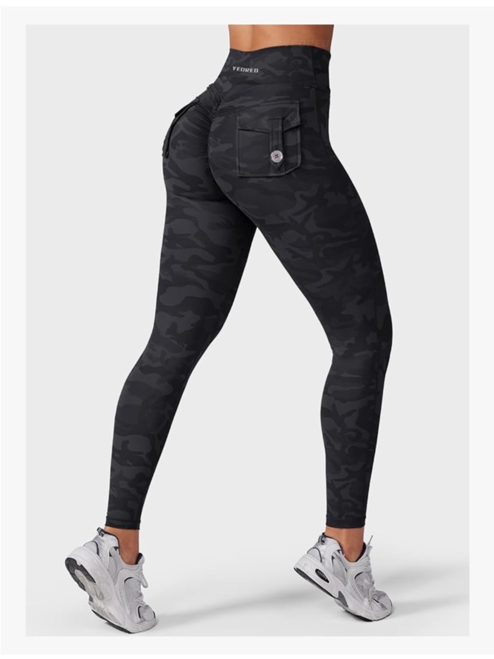 Yeoreo  size M Camo Butt Scrunch Leggings